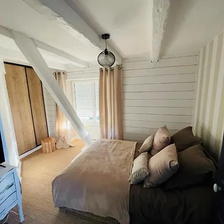 Casa de hóspedes Maison Du Roc 3*